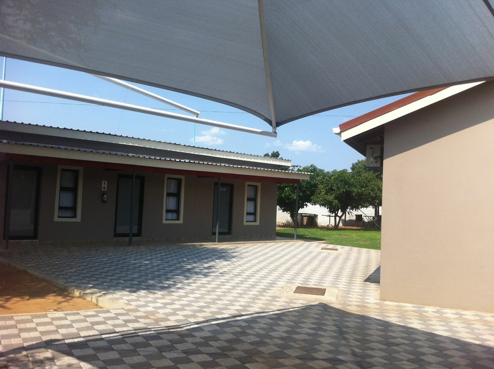 Bed and Breakfast Cosy Palms Gaborone Esterno foto