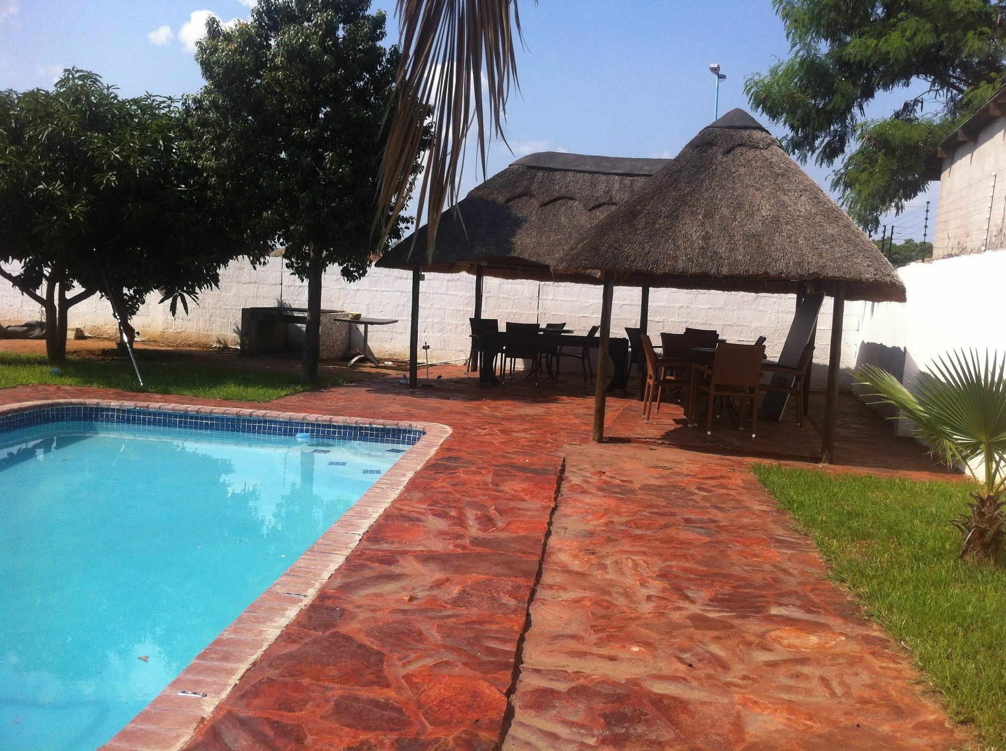 Bed and Breakfast Cosy Palms Gaborone Esterno foto